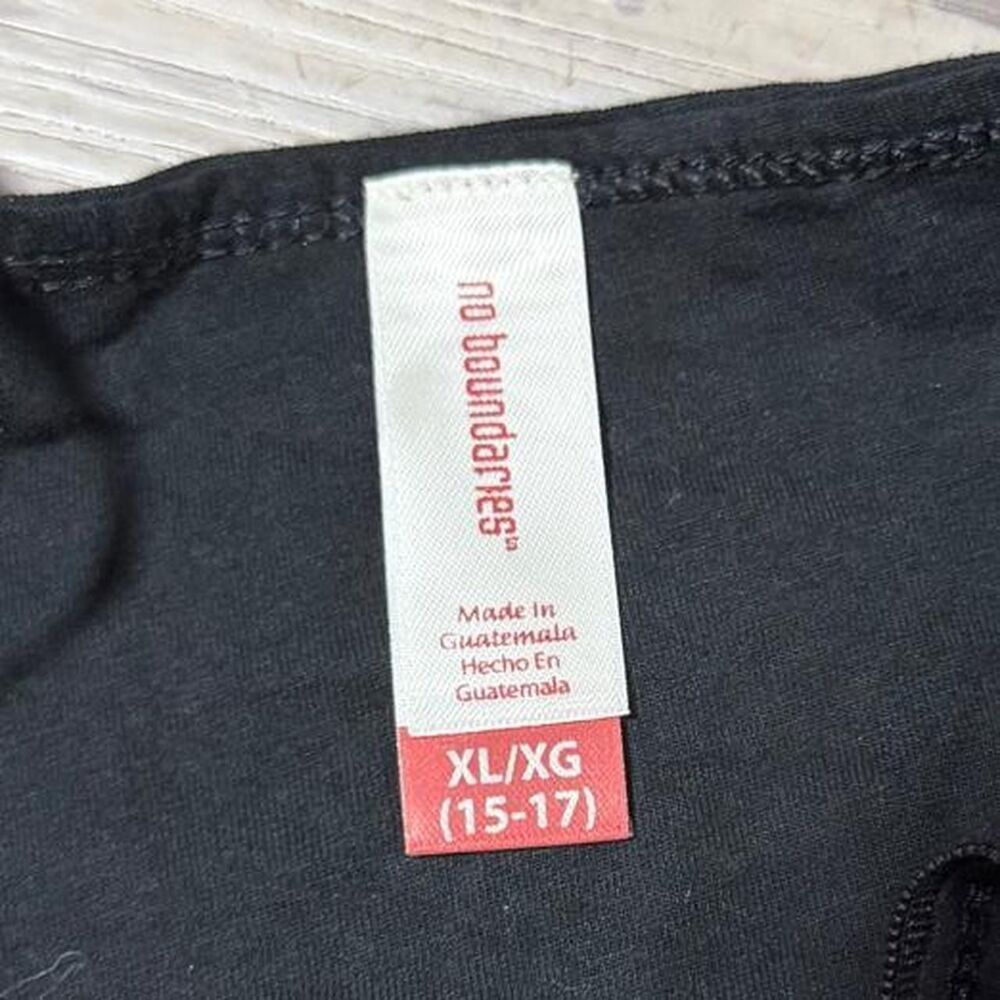 No-boundaries Women's Black Vest - Picture 4 of 4